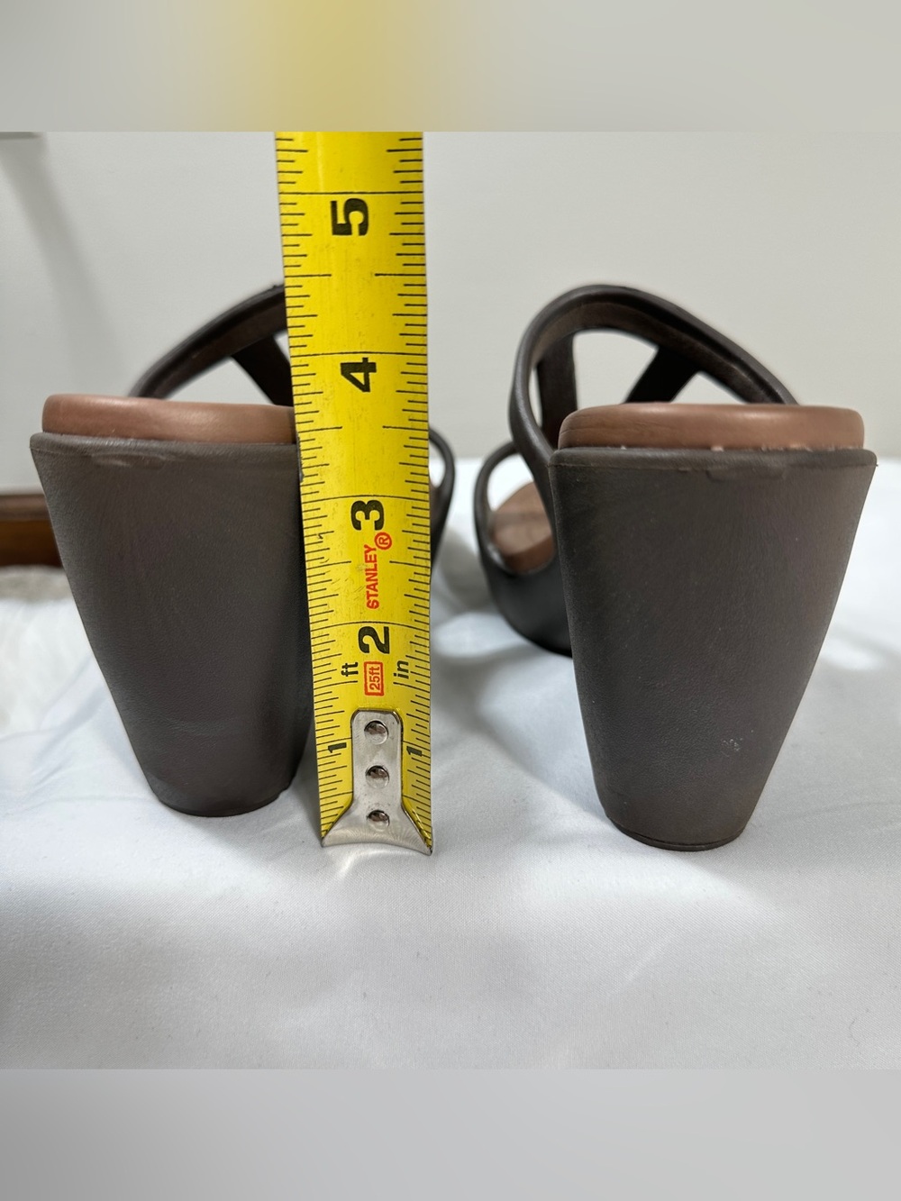 Crocs Sandals Cyprus II Womens Size 6 Brown Chunky Heels Slip-On Comfort Shoes - Picture 11 of 11